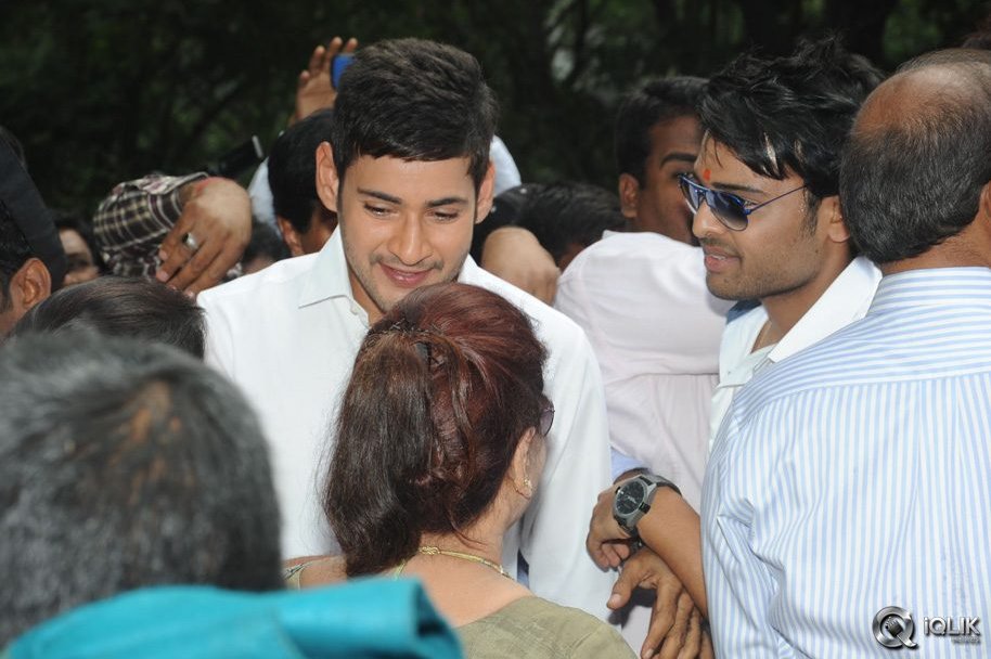 Senior-Naresh-Son-Debut-Movie-Launch-By-Mahesh-Babu